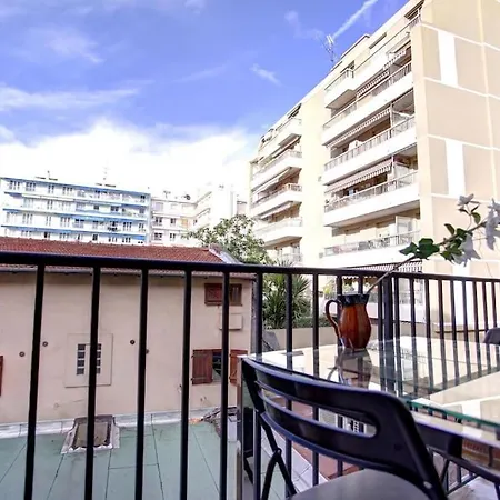 Apartment Sea In 2 Steps And Calm 1bd Appt With Balcony Nice