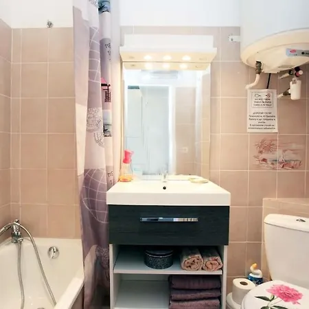 Apartment Sea In 2 Steps And Calm 1bd Appt With Balcony